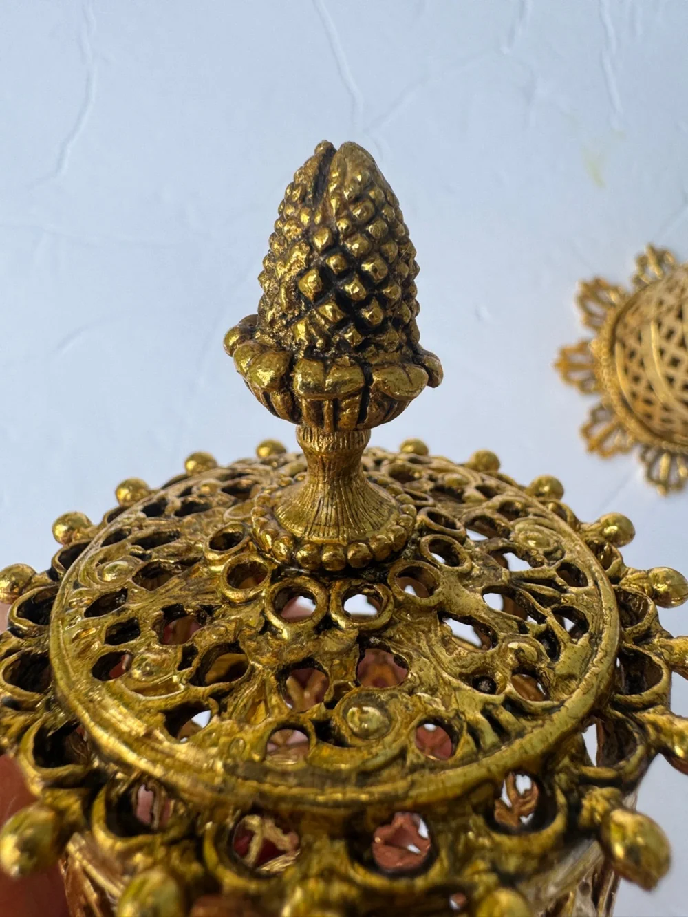 Vintage Hollywood Regency Gold Filigree Vanity Toothbrush Makeup Brush Holder 9”